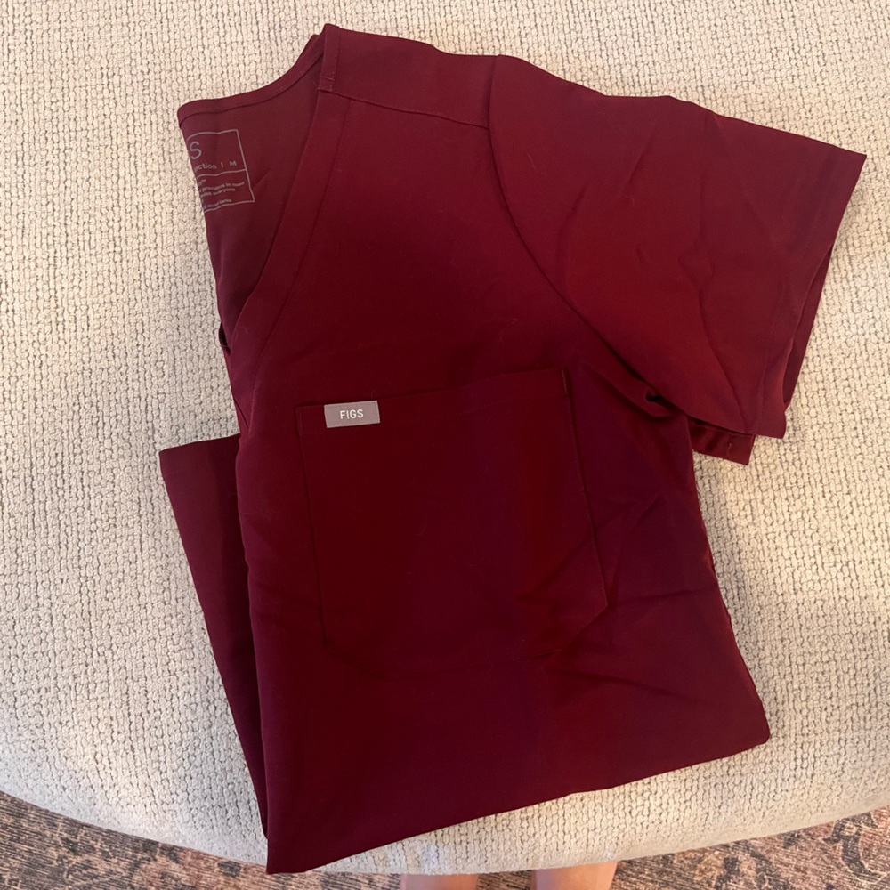 FIGS Catarina One Pocket Scrub Top